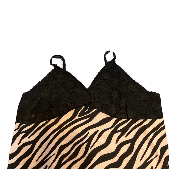 Nightgown - Picture 3 of 5